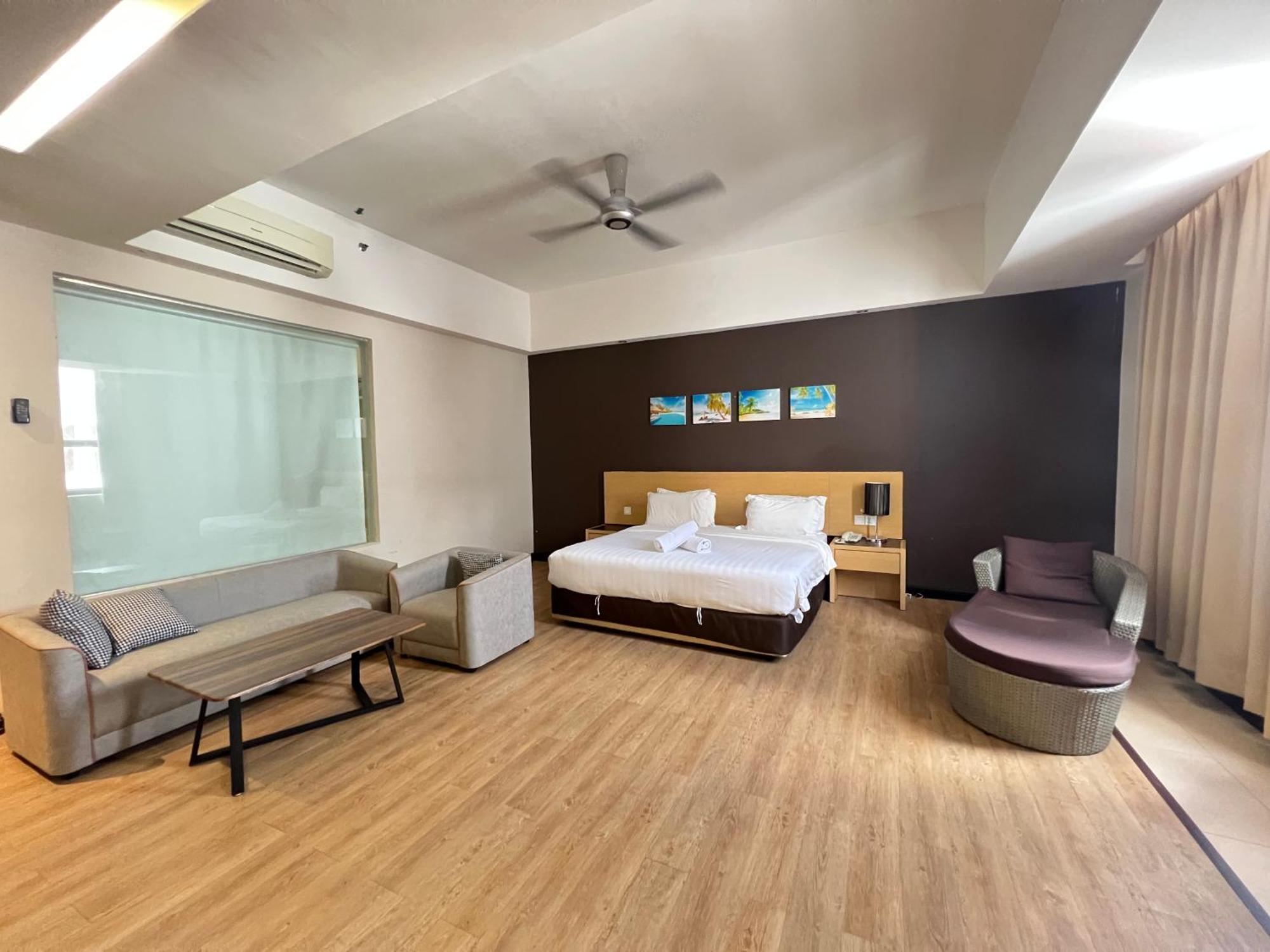 Hotel Langkasuka Langkawi Kuah Zewnętrze zdjęcie